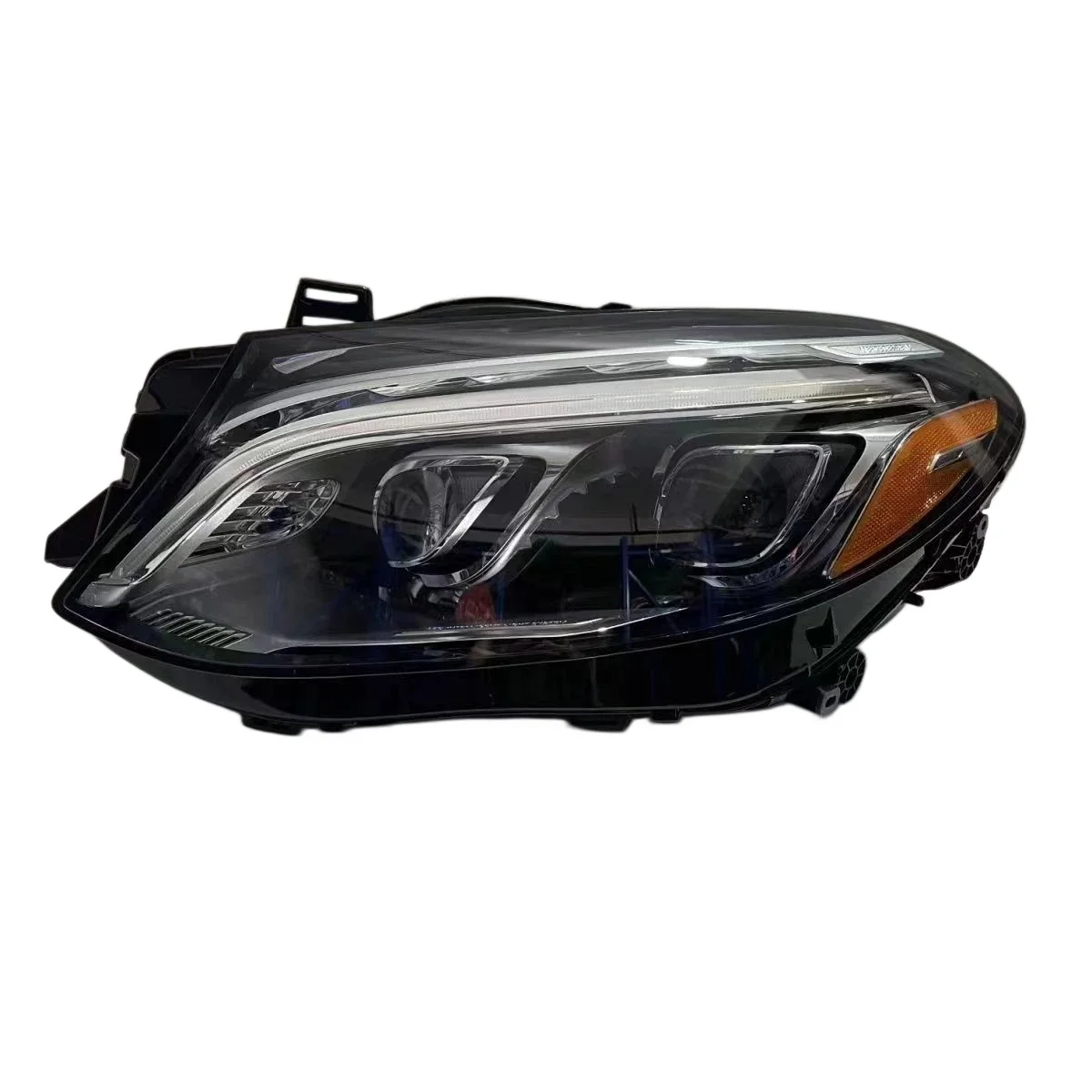 1 unidade de farol para mercedes benz w166 gle x166 2015 2016 2017 2018 2019 w292 gle, farol led versão americana. 1 unidade de farol para -Benz W166 GLE X166 2015 2016 2017 2018 2019 W292 GLE, farol LED versão americana. Fits Mercedes