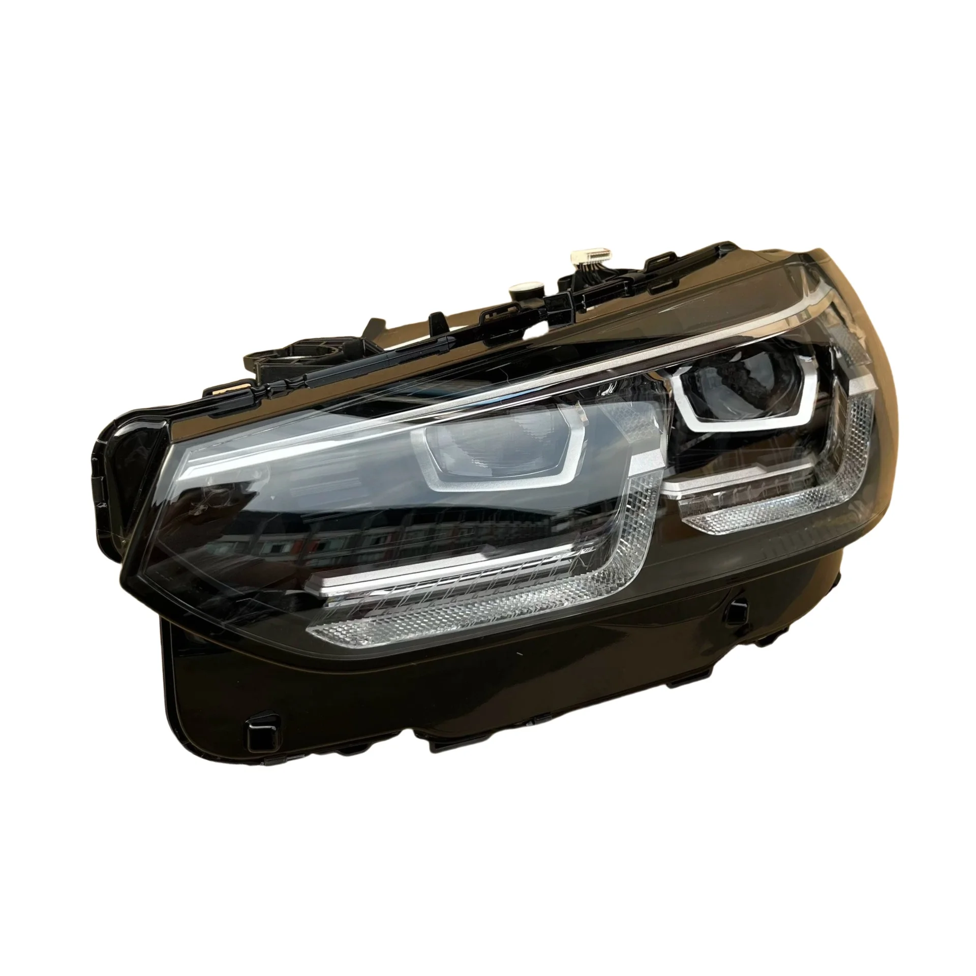 1 unidade de farol para bmw g01 x3 2022 2024 x4 g02, farol led com faixa branca brilhante, versão ue. 1 unidade de farol para G01 X3 2022-2024 X4 G02, farol LED com faixa branca brilhante, versão UE. Fits BMW