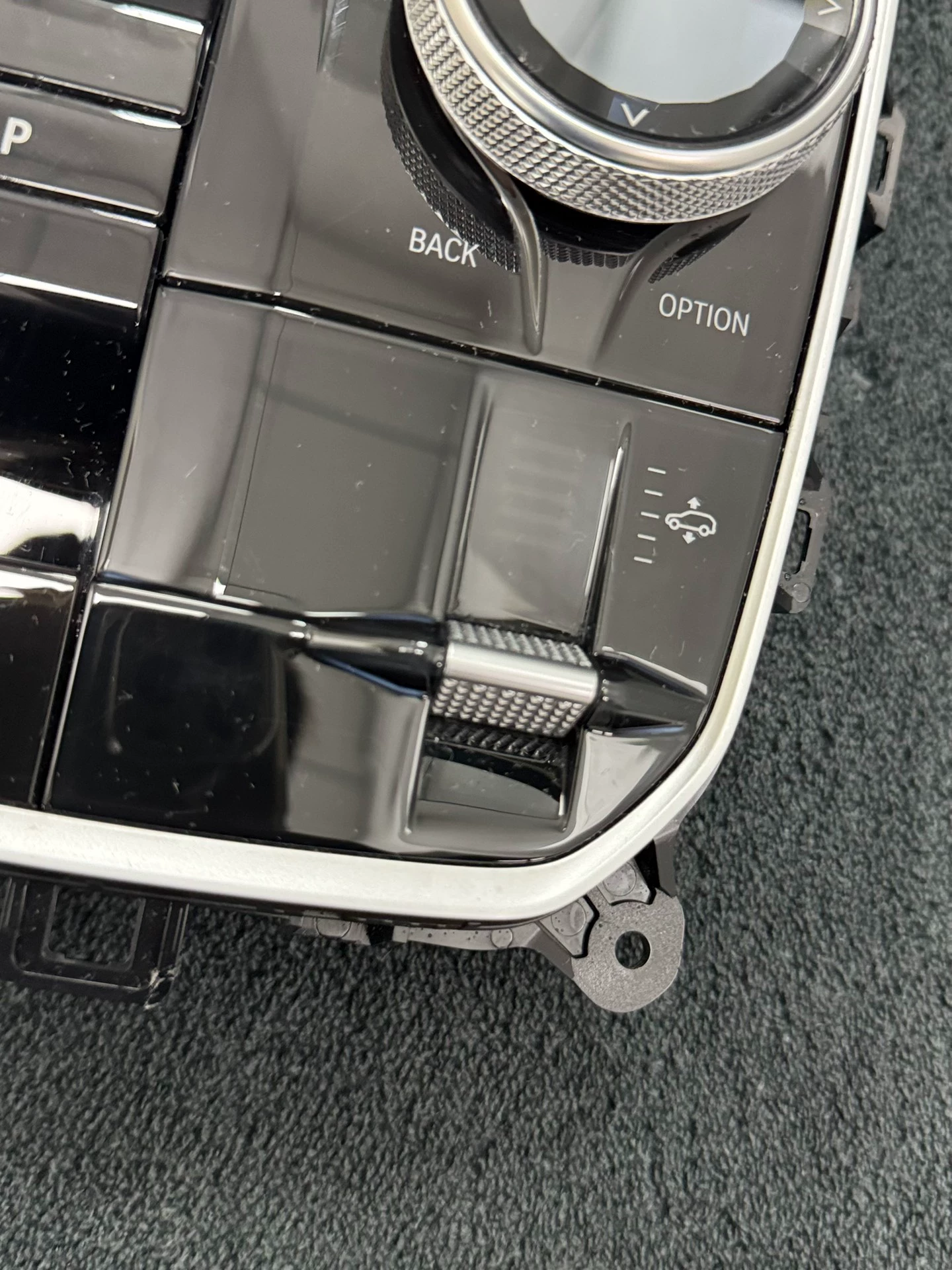 bmw x5 g05 x6 g06 x7 g07 genuine center shifter gear console base assembly bmw x5 g05 x6 g06 x7 g07 genuine center shifter gear console base assembly