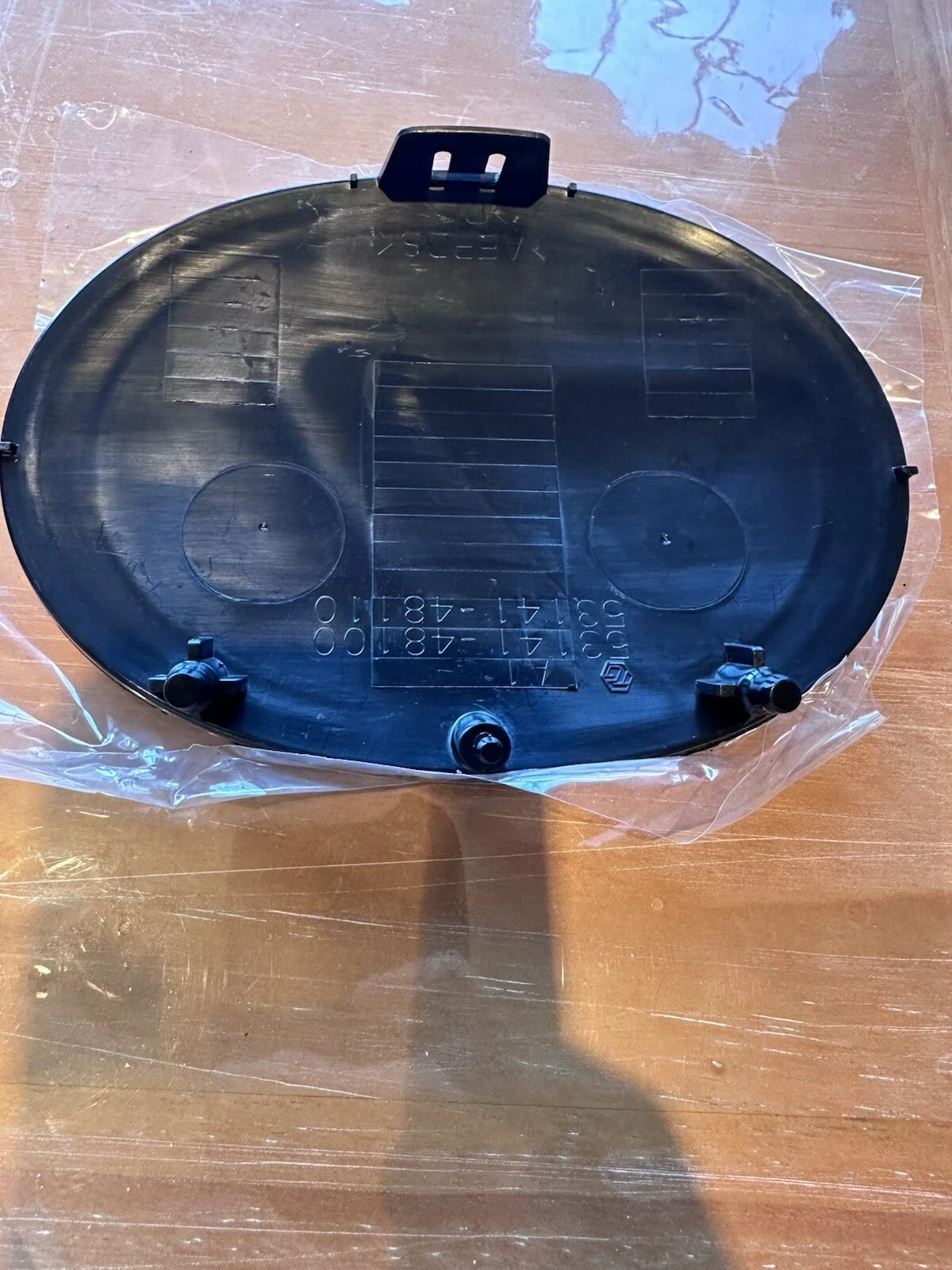 Lexus RX 2016, 2018 Used OEM Radar-Compatible Grille Emblem radar/ACC compatible 53141-48100 Lexus RX 2016, 2018 Used OEM Radar-Compatible Grille Emblem radar/ACC compatible 53141-48100 - detail image 6