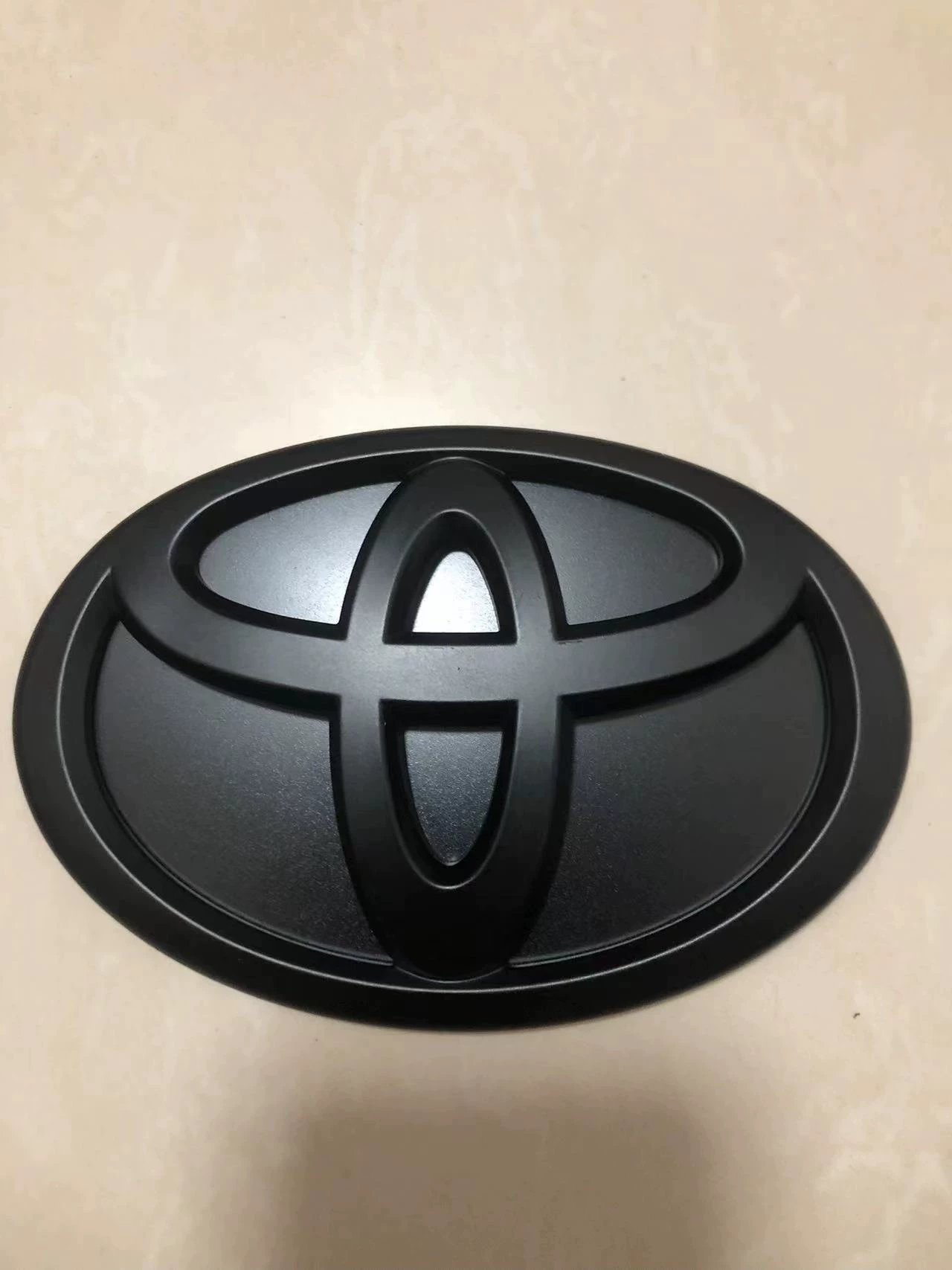 Toyota Tundra Compatible Replacement Emblem Badge gloss black Toyota Tundra Compatible Replacement Emblem Badge gloss black - detail image 4