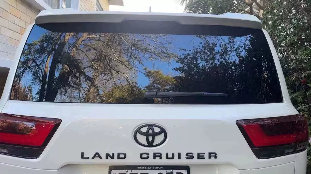 Toyota Land Cruiser Compatible Replacement Emblem Badge gloss black Toyota Land Cruiser Compatible Replacement Emblem Badge gloss black