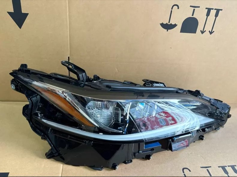 Used OEM Lexus ES LED headlight side view 81145-33F10 81145-33F11