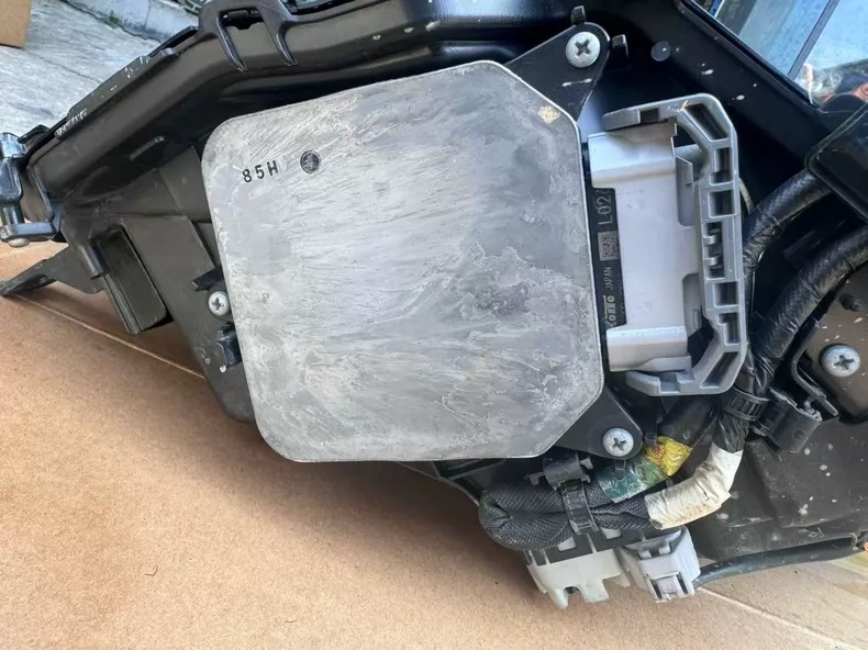 2017 Lexus IS300 High-Grade LED headlight assembly, European Version, used genuine OEM