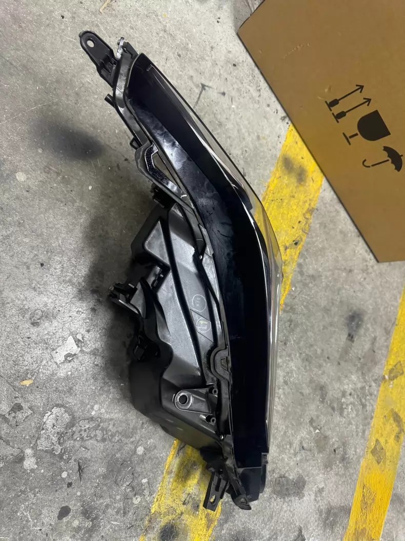 2016-2019 Lexus RX300 RX350 RX450h high-trim headlight assembly, used OEM, European version
