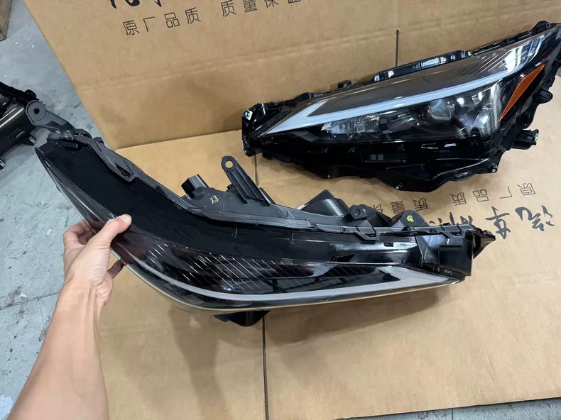 2022-2026 Lexus NX260 NX300h low-trim single-lens LED headlight assembly, used OEM, European version