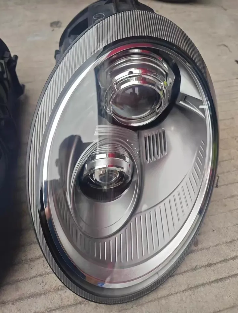 Porsche 911 997.2 Bi-Xenon Headlight Right Passenger Side 2009-2012 OE 997.631.070.01 - Image 4