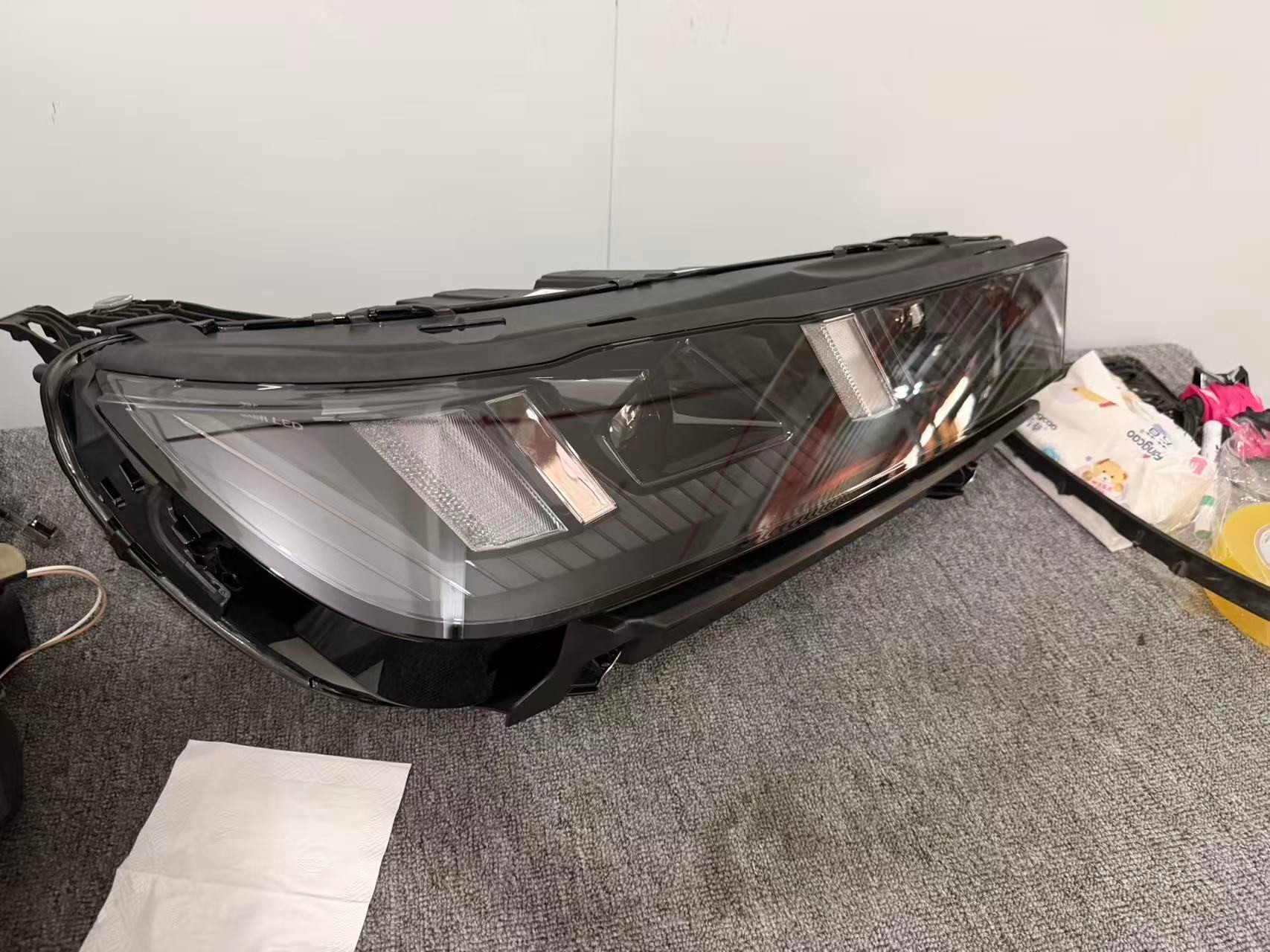 BMW iX I20 LCI 2023-2025 adaptive LED headlight, RHT ECE version - actual part photo, image 1