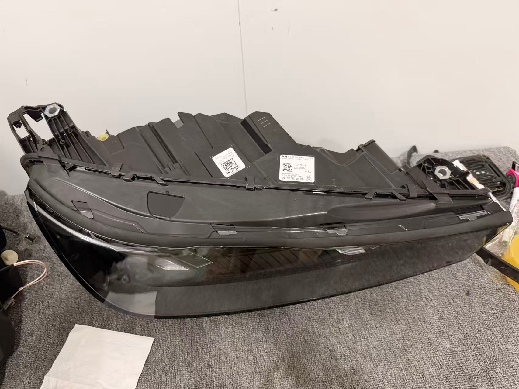 BMW iX I20 LCI 2023-2025 adaptive LED headlight, RHT ECE version - actual part photo, image 2