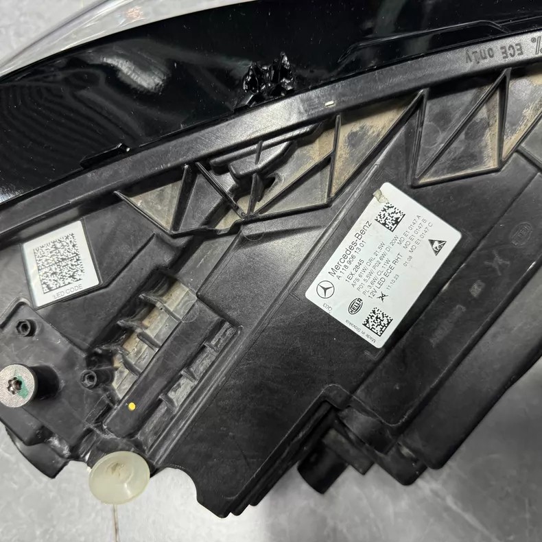 Mercedes-Benz CLA-Class W118 GLA-Class 2024-2025 European triple-beam matrix LED headlight assembly - image 5