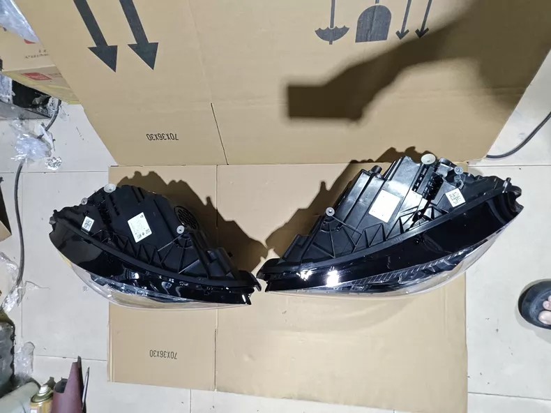 Mercedes-Benz CLA-Class W118 GLA-Class 2024-2025 European triple-beam matrix LED headlight assembly - image 9