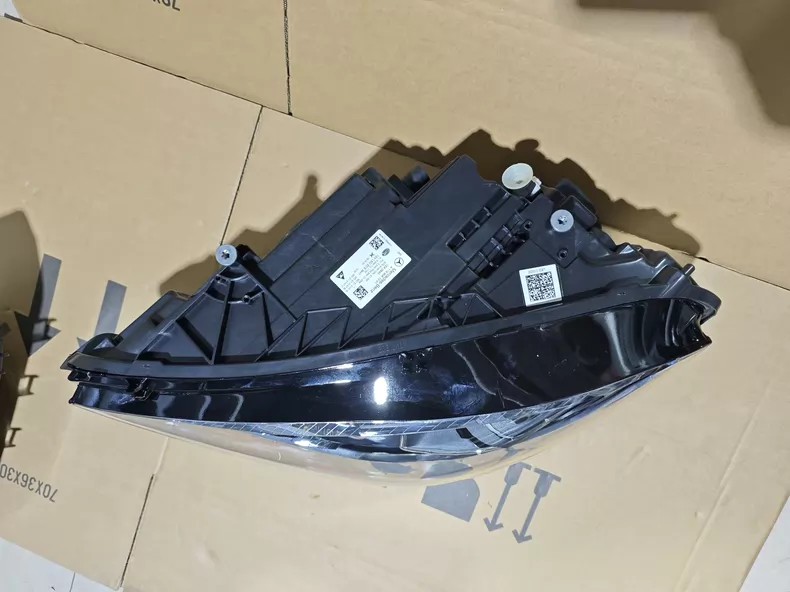 Mercedes-Benz CLA-Class W118 GLA-Class 2024-2025 European triple-beam matrix LED headlight assembly - image 12