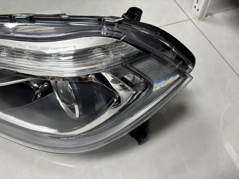 Mercedes-Benz GL / GLS X166 2013-2015 Bi-Xenon headlight - image 13
