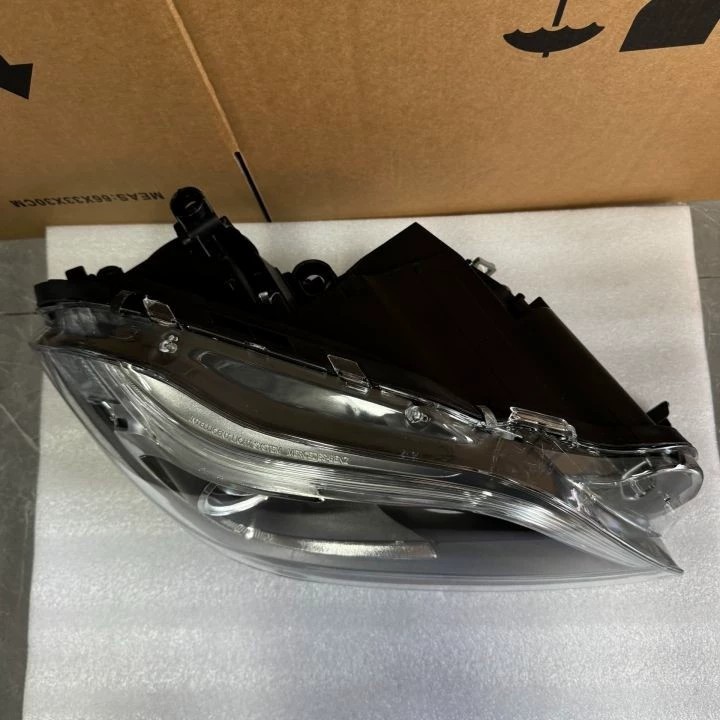Mercedes-Benz GL / GLS X166 2013-2015 Bi-Xenon headlight - image 4