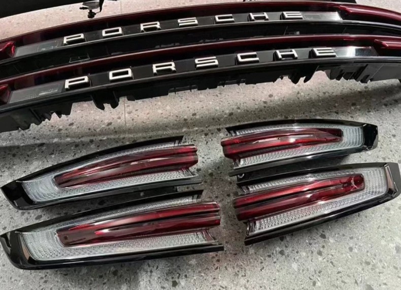 Porsche Cayenne 9YA rear tail light set, left and right units