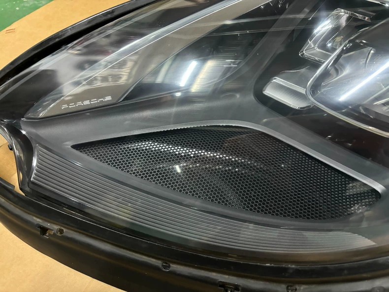2018 Porsche Macan GTS LED adaptive headlight assembly, used OEM take-off, 2014-2018 high-grade Macan fitment