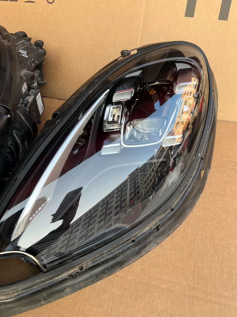 2018 Porsche Macan GTS LED adaptive (PDLS/Matrix) headlight assembly, used OEM take-off