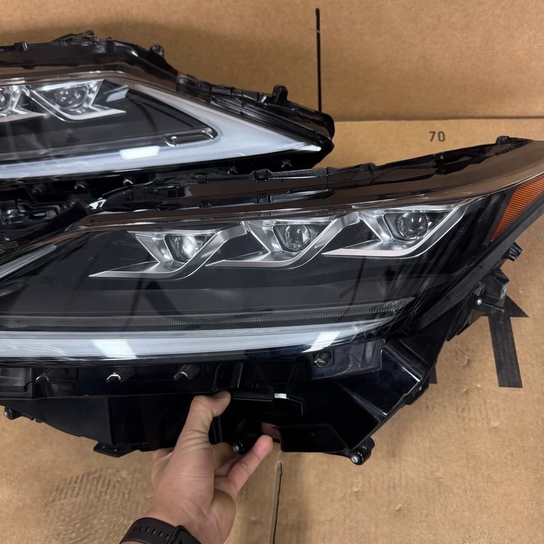2020-2022 Lexus RX high-trim triple-beam matrix LED headlight assembly, used OEM, European version