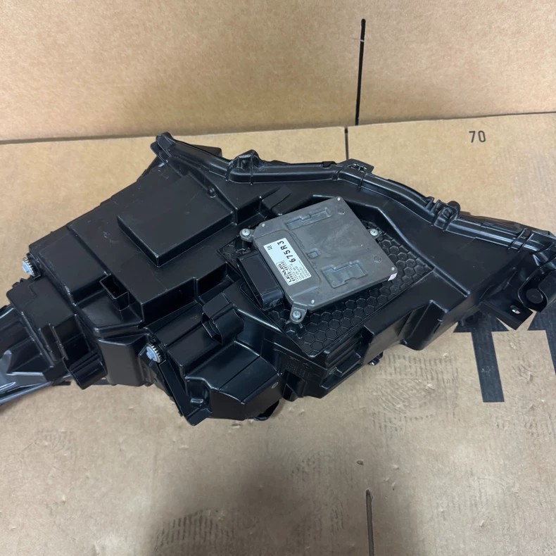 2020-2022 Lexus RX high-trim triple-beam matrix LED headlight assembly, used OEM, European version